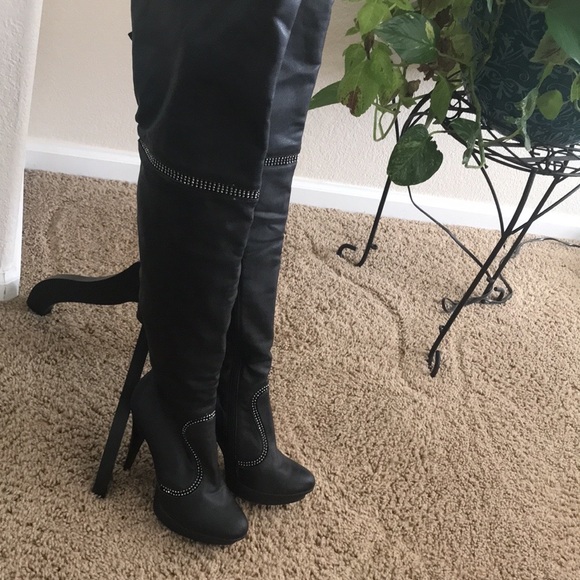 Nancy Li - Picture 2 of 14